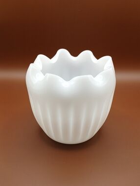 VTG Fenton Rose Bowl Planter Vase Flower Pot Milk Glass